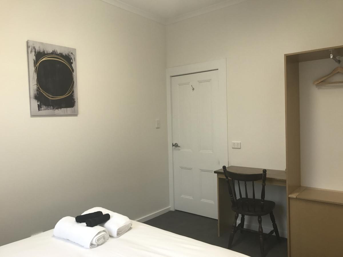 Okeefes Hotel Backpackers Launceston Ngoại thất bức ảnh